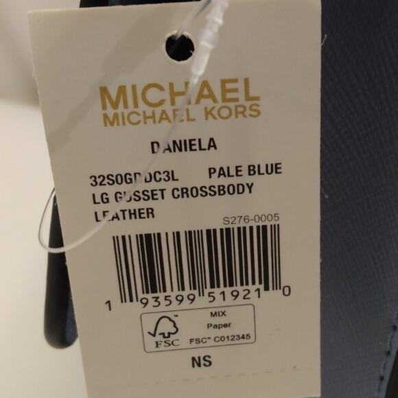 NWT Michael Kors Daniela Large Saffiano Light Blue Leather Crossbody W/Dust Bag - Picture 5 of 5